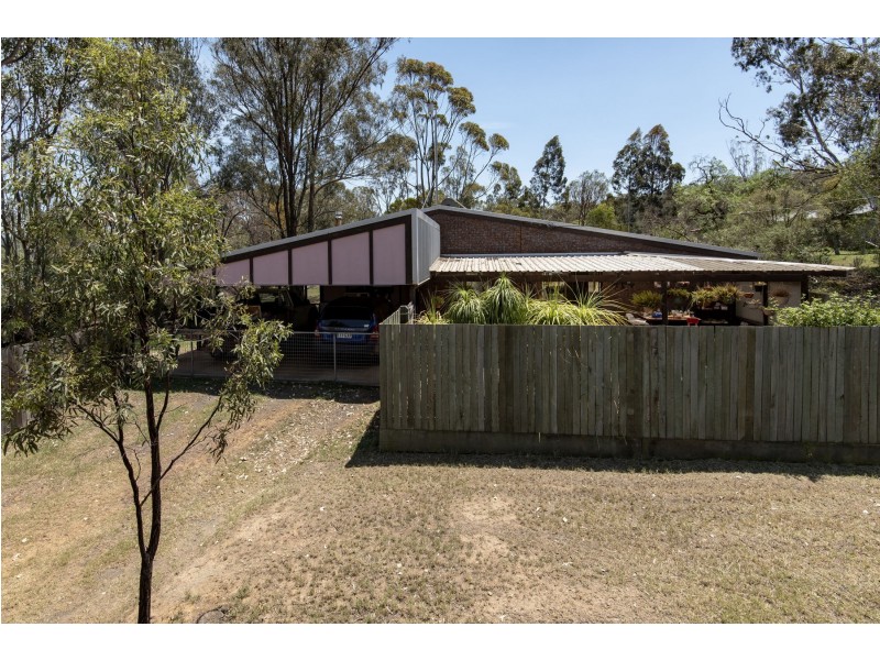 3 Guy Road, Douglas QLD 4354