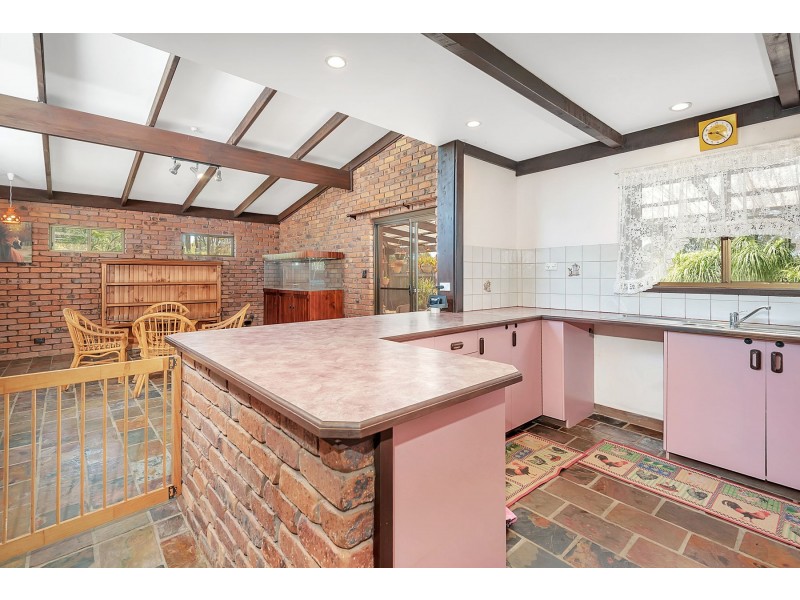 3 Guy Road, Douglas QLD 4354