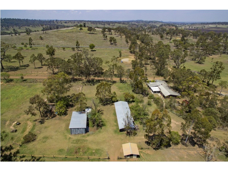 3 Guy Road, Douglas QLD 4354