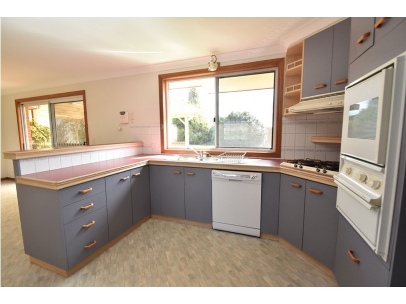 3 Jenna Court, Kearneys Spring QLD 4350