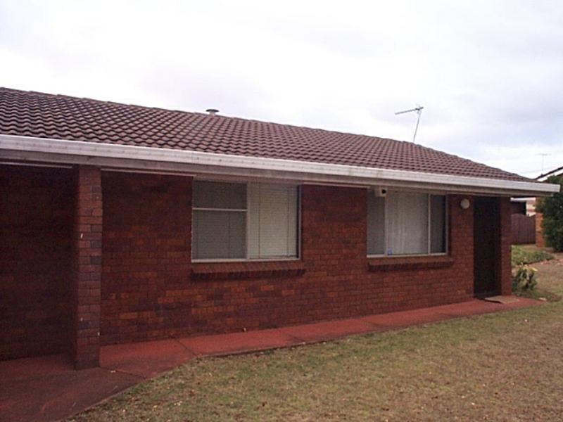 2/378 Hume Street, South Toowoomba QLD 4350