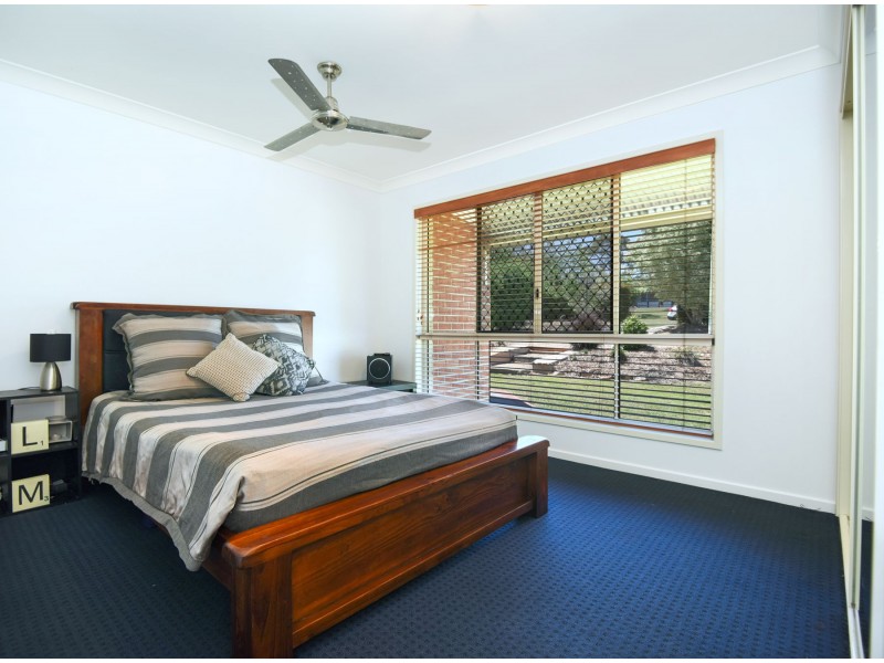 9 Carolann Street, Glenvale QLD 4350