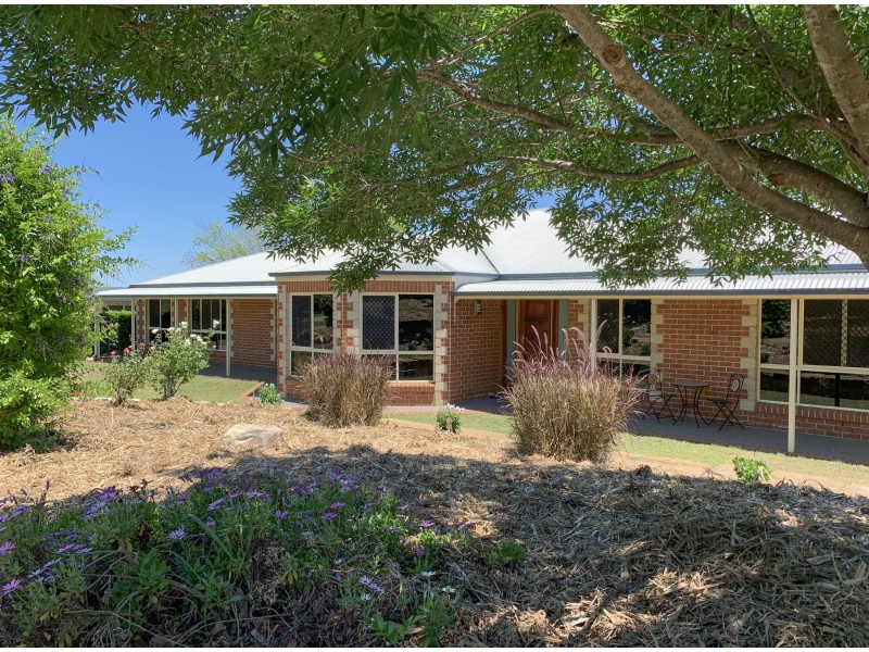 9 Carolann Street, Glenvale QLD 4350