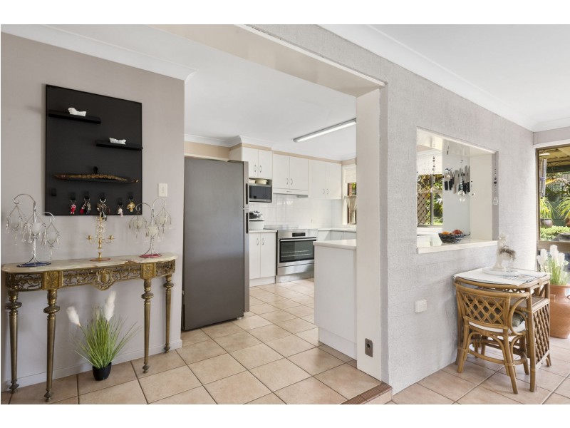 4 Shiraz Court, Wilsonton Heights QLD 4350