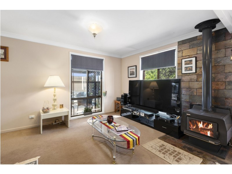 4 Shiraz Court, Wilsonton Heights QLD 4350