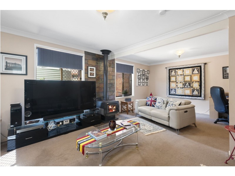 4 Shiraz Court, Wilsonton Heights QLD 4350