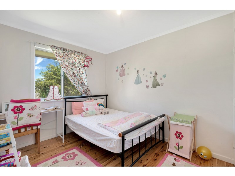 246 West Street, Kearneys Spring QLD 4350
