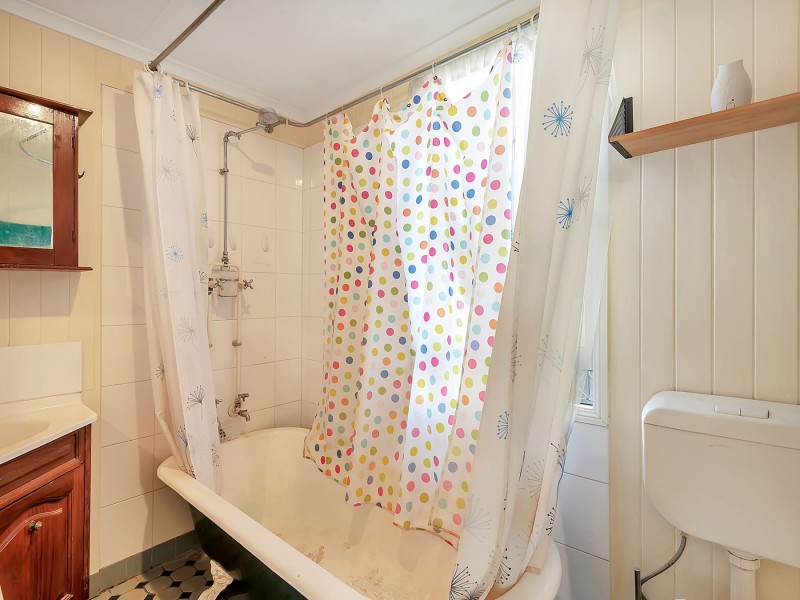 4 Peardon Street, South Toowoomba QLD 4350