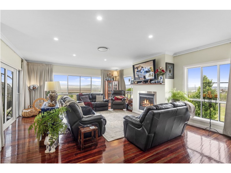 39 Budgee Road, Ascot QLD 4359