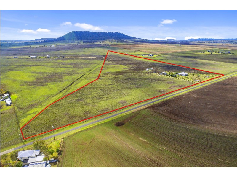 39 Budgee Road, Ascot QLD 4359