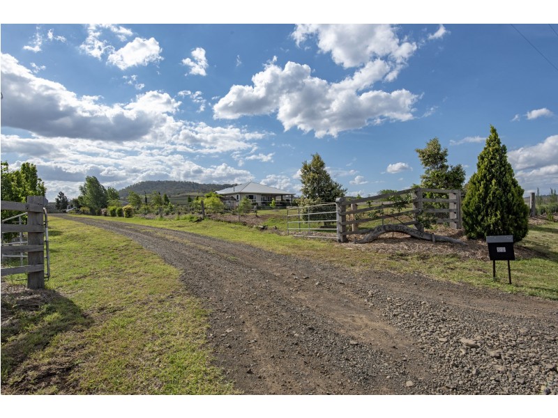 39 Budgee Road, Ascot QLD 4359