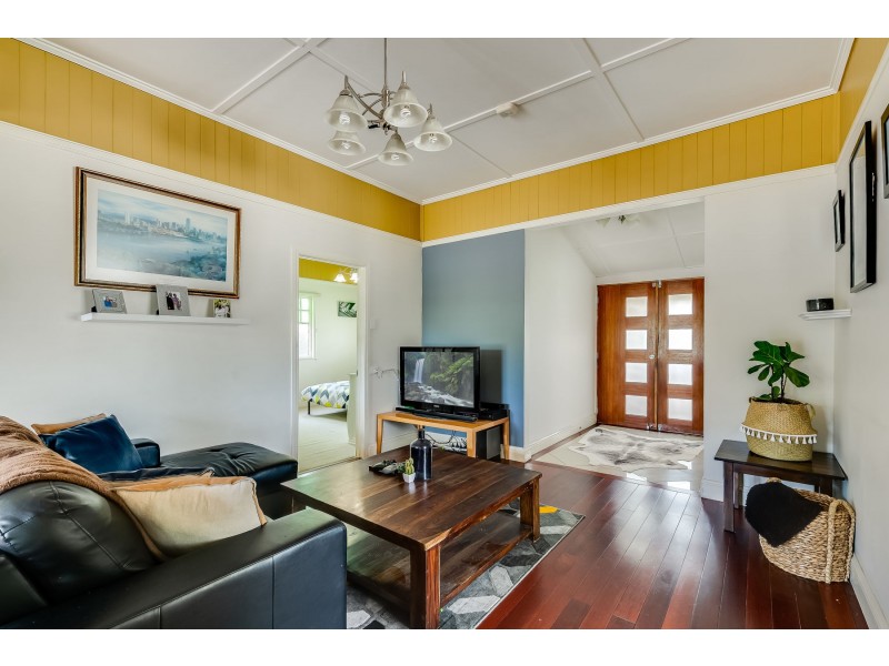 92 James Street, South Toowoomba QLD 4350