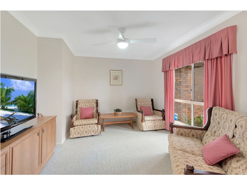 9 Bernborough Court, Glenvale QLD 4350