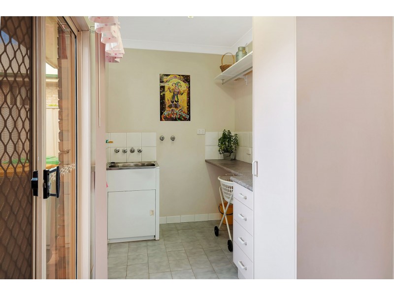 9 Bernborough Court, Glenvale QLD 4350