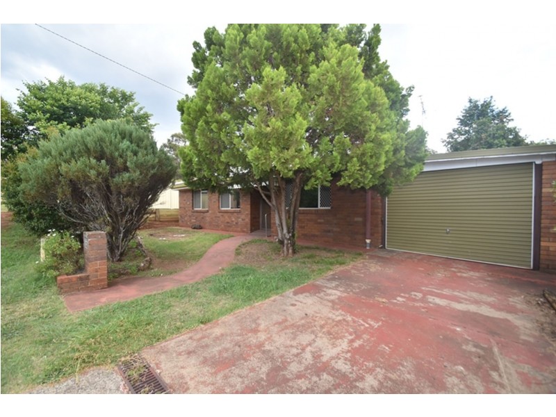 7 Muscat Court, Wilsonton Heights QLD 4350