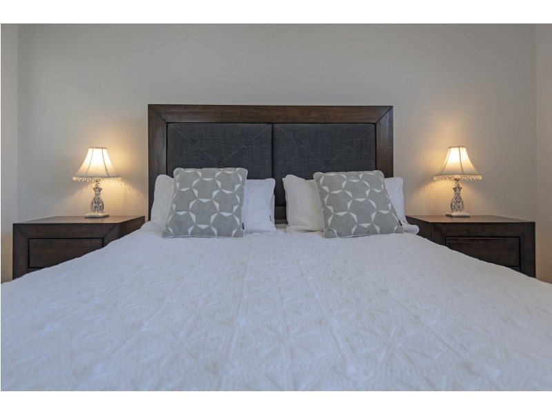 1 Honeyeater Drive, Highfields QLD 4352