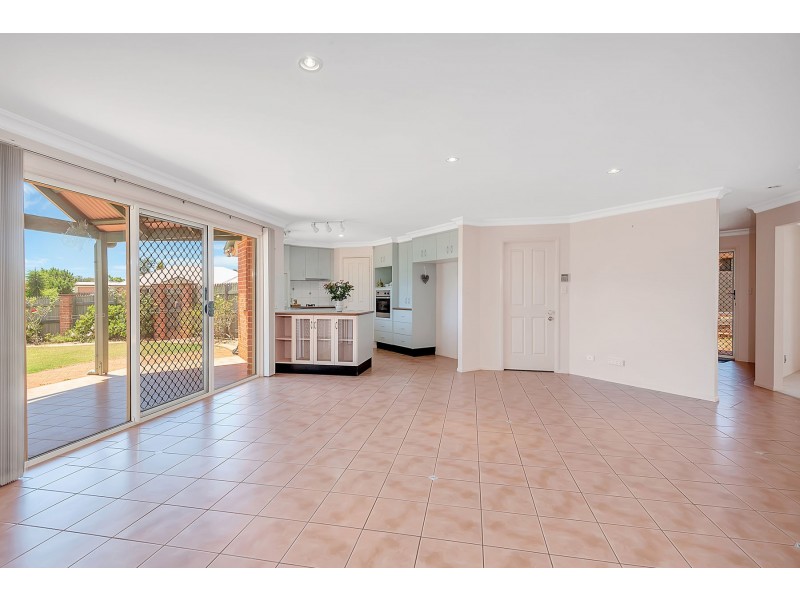 7 Drumcoes Court, Middle Ridge QLD 4350