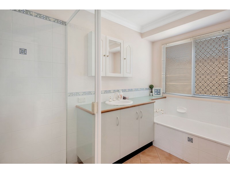 7 Drumcoes Court, Middle Ridge QLD 4350