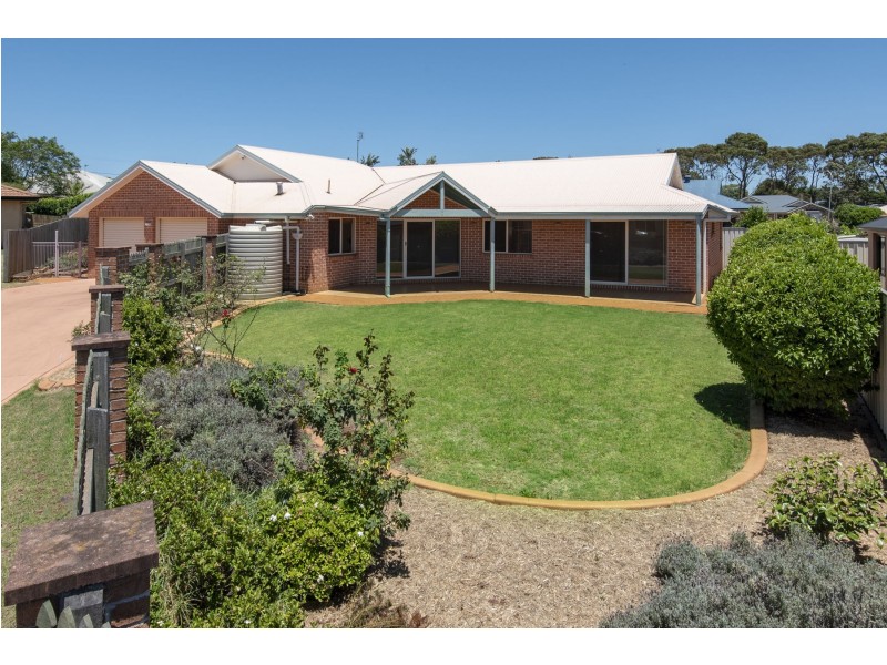 7 Drumcoes Court, Middle Ridge QLD 4350