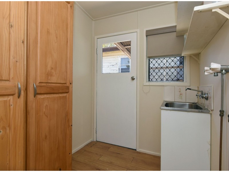 9 Glasgow Street, North Toowoomba QLD 4350