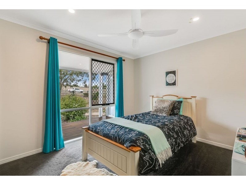 17 Bedwell Street, Cranley QLD 4350