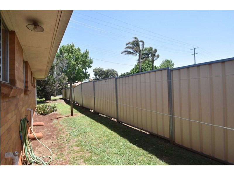 1/457 Alderley Street, Harristown QLD 4350