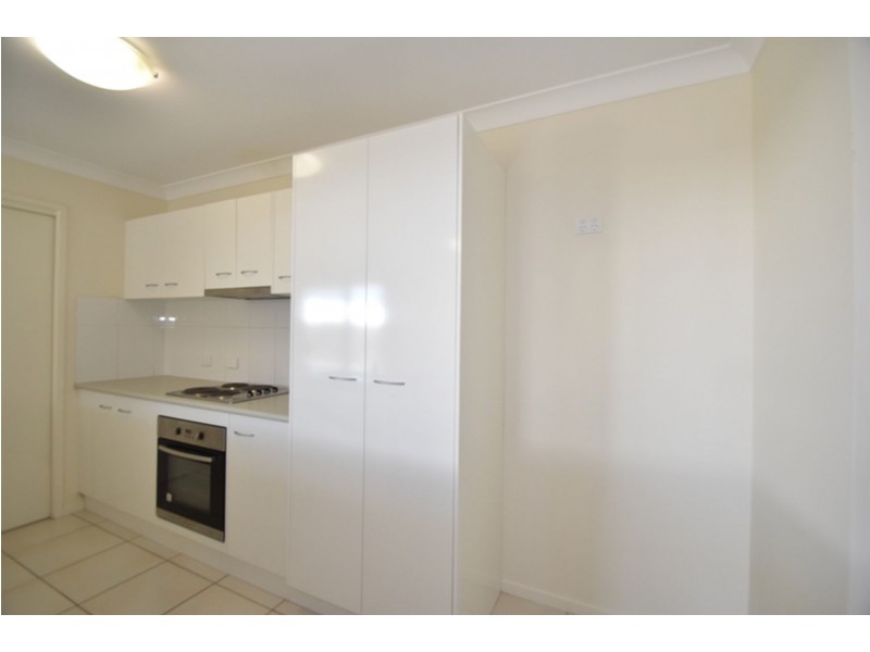 3 Sweeney Street, Kearneys Spring QLD 4350