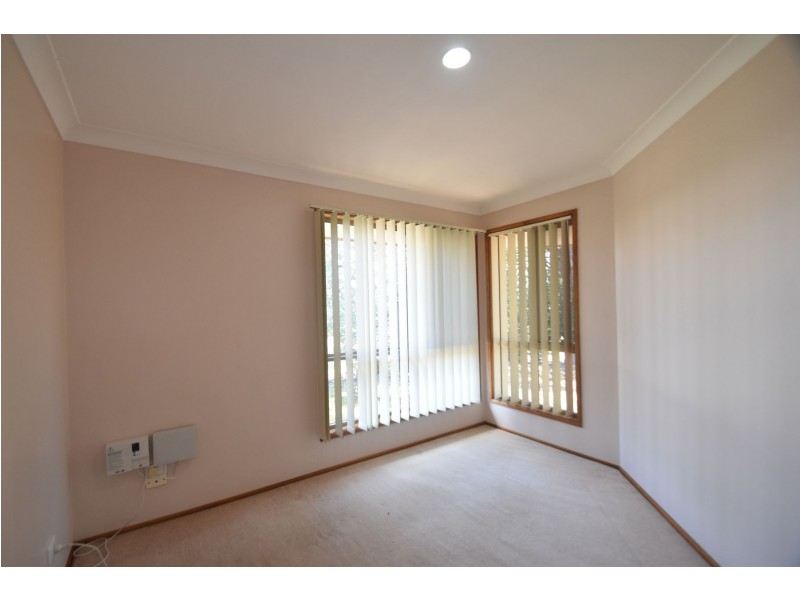 2 Danica Court, Kearneys Spring QLD 4350