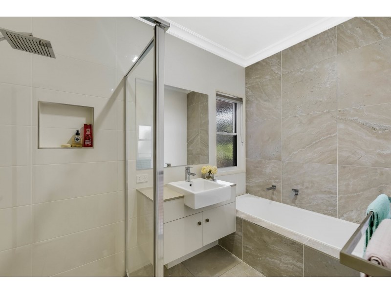 17/565 Hume Street, Kearneys Spring QLD 4350