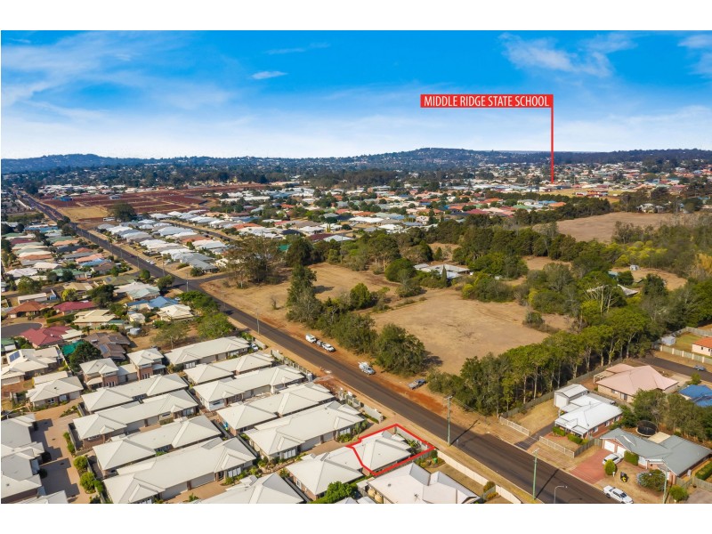 17/565 Hume Street, Kearneys Spring QLD 4350