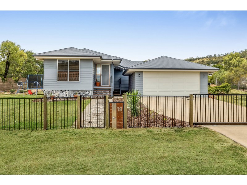 18 Petersens Road, Kingsthorpe QLD 4400