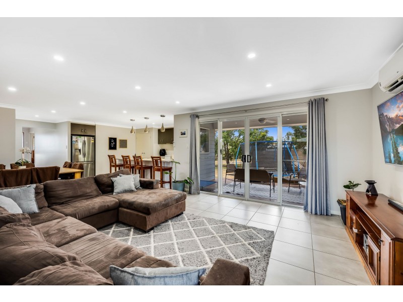 18 Petersens Road, Kingsthorpe QLD 4400