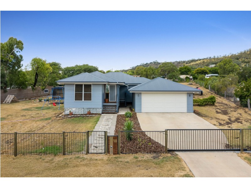 18 Petersens Road, Kingsthorpe QLD 4400