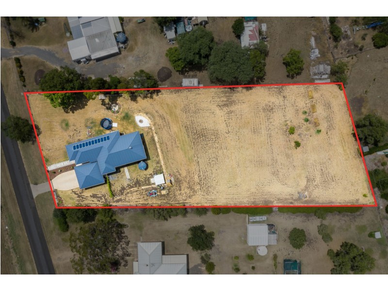 18 Petersens Road, Kingsthorpe QLD 4400