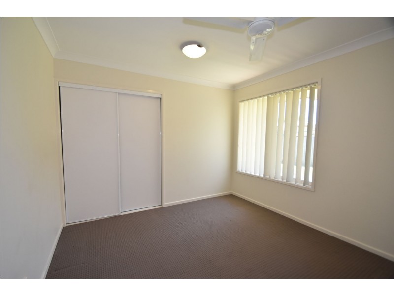 2 Deller Close, Middle Ridge QLD 4350