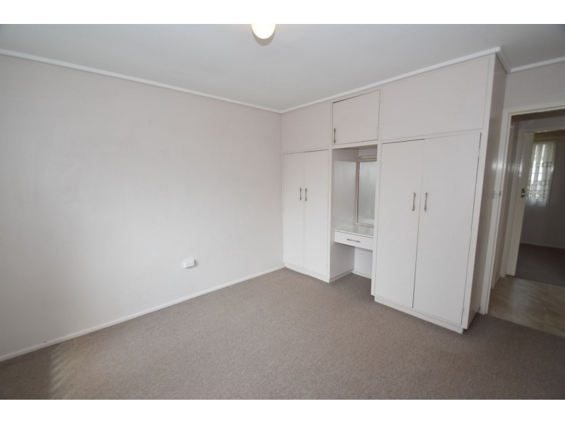 2/19 Ascot Street, Newtown QLD 4350