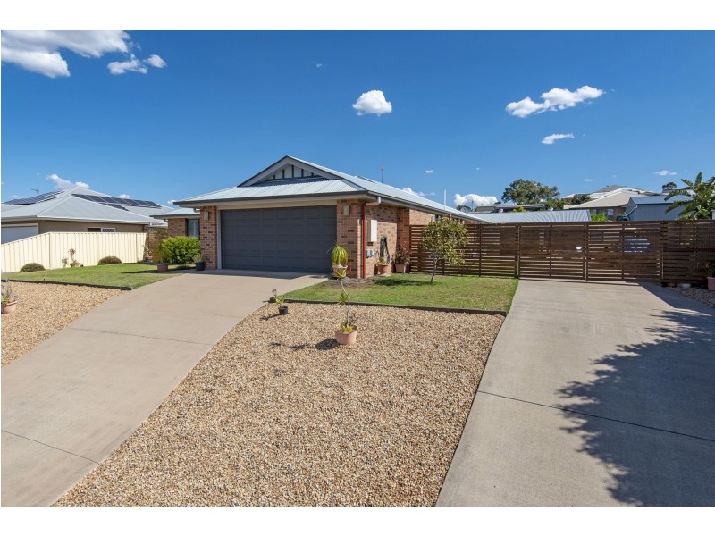 6 Gwenda Drive, Westbrook QLD 4350