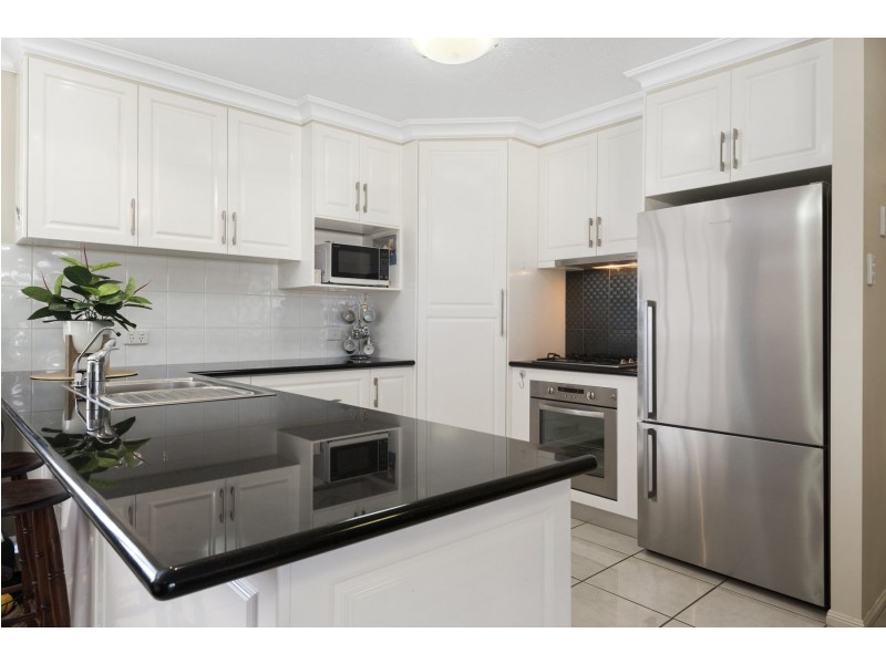 6 Gwenda Drive, Westbrook QLD 4350