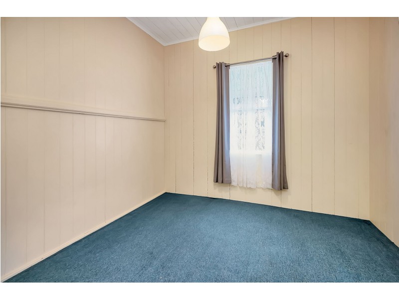 56 Long Street, Rangeville QLD 4350