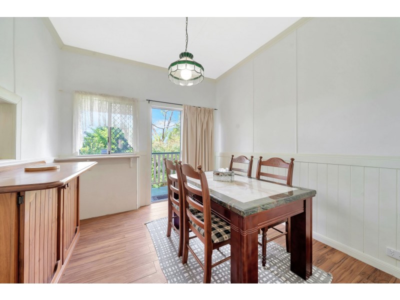 1 Henderson Street, Newtown QLD 4350