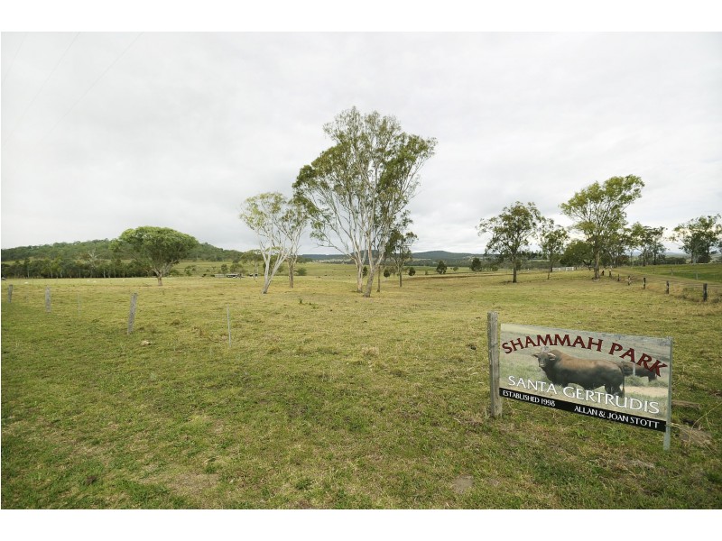 136 Dixon Lane, Greenmount East QLD 4359