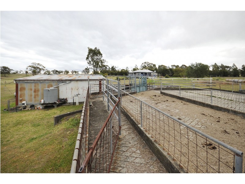 136 Dixon Lane, Greenmount East QLD 4359