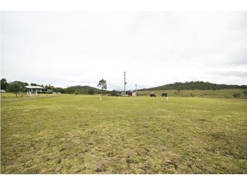 136 Dixon Lane, Greenmount East QLD 4359