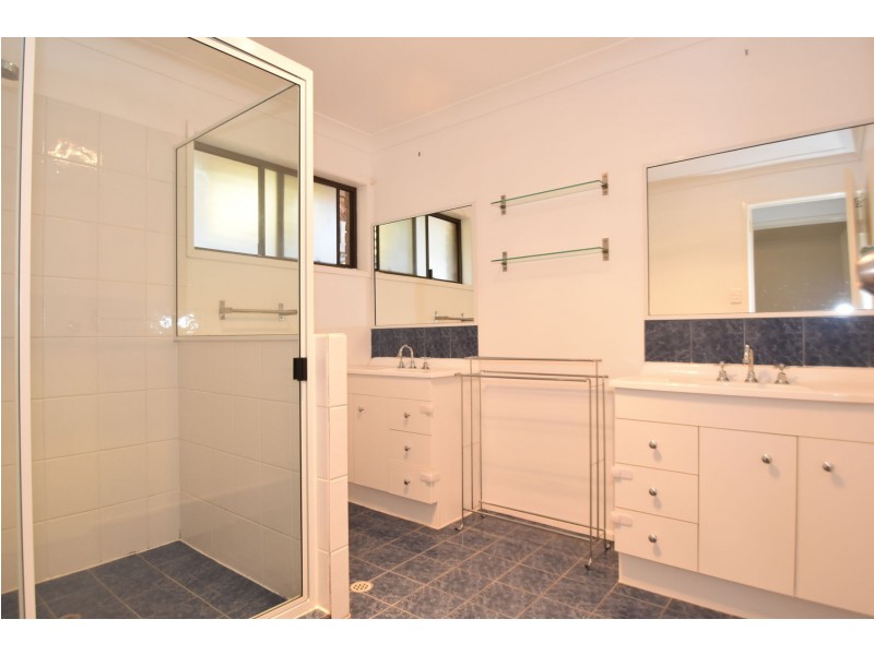 10 Traminer Drive, Wilsonton Heights QLD 4350