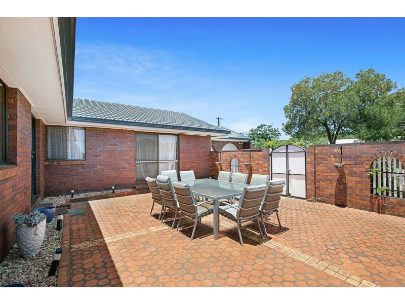 9 Wright Street, Wilsonton QLD 4350