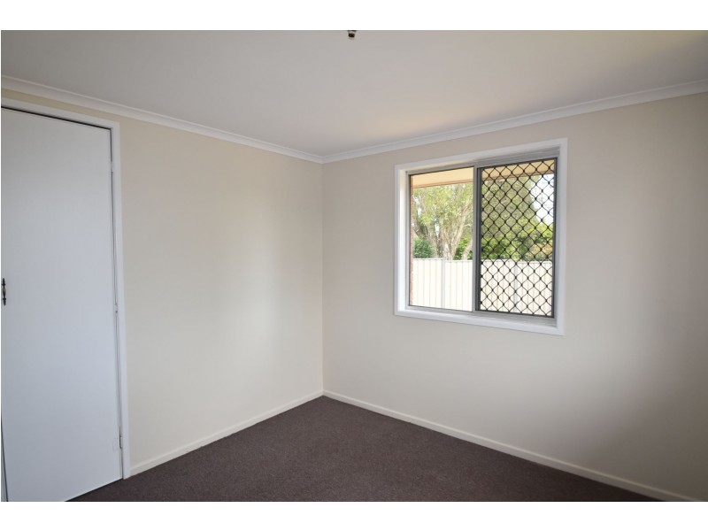 2/71 Drayton Road, Harristown QLD 4350