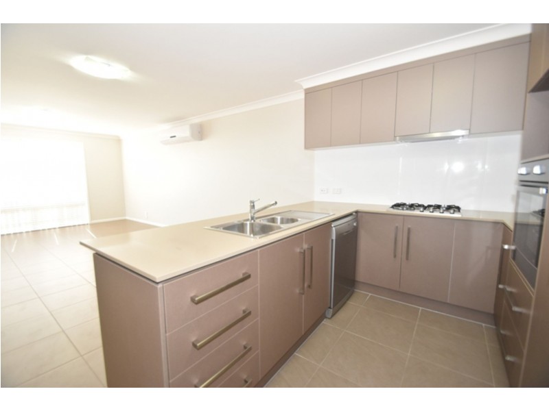 1/11 Cardamon Crescent, Glenvale QLD 4350