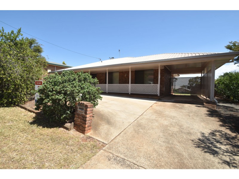 106 Hursley Road, Newtown QLD 4350