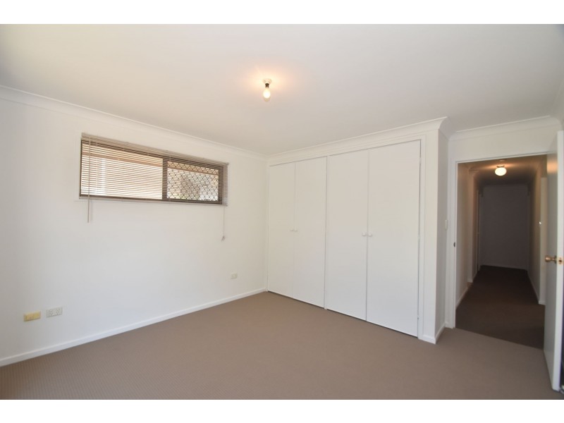 106 Hursley Road, Newtown QLD 4350