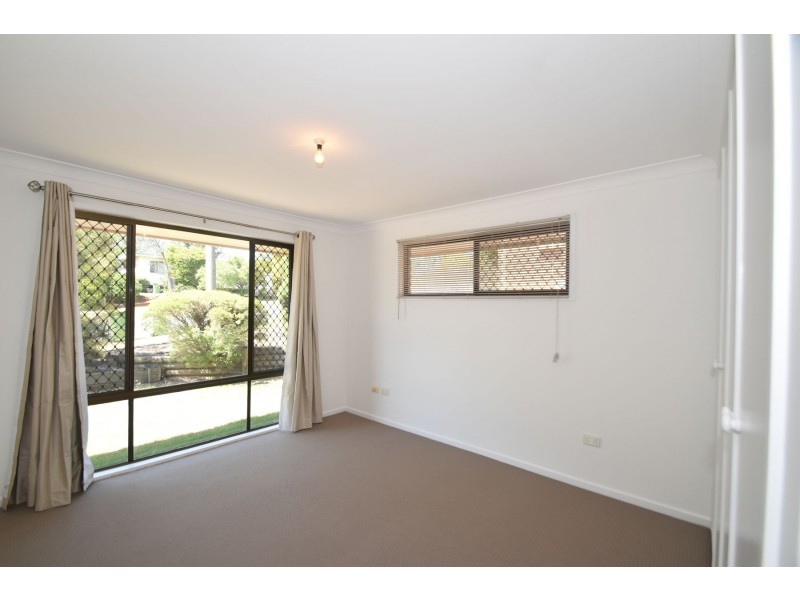 106 Hursley Road, Newtown QLD 4350